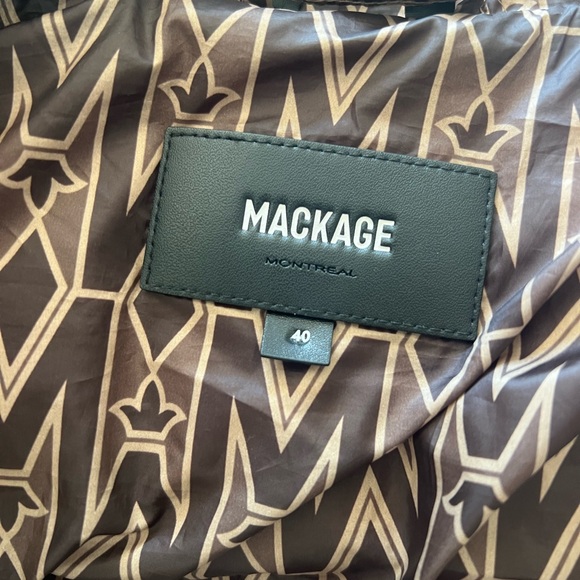 $750 MACKAGE KANE recycled down vest with funnel collar and monogram print M L - Picture 4 of 15